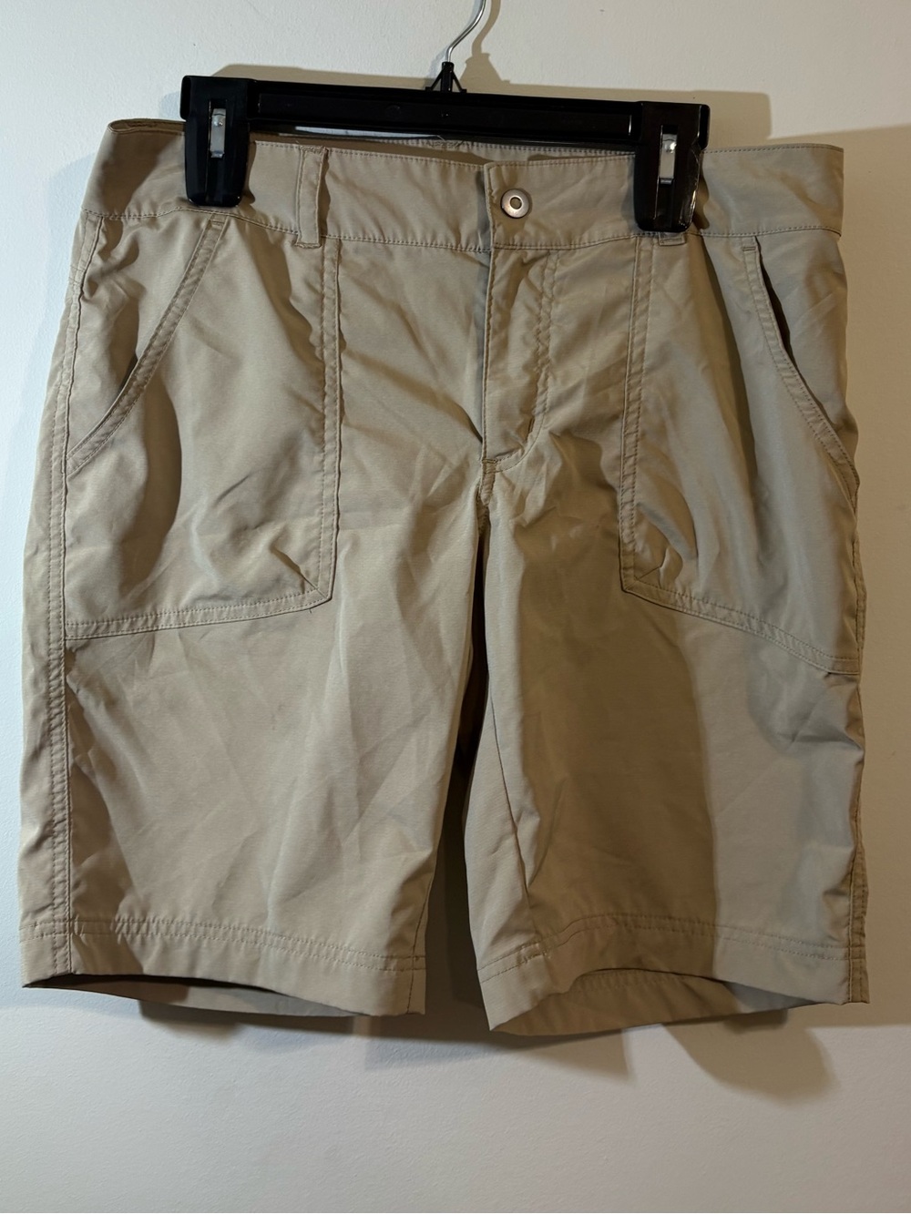 Columbia Sportswear shorts women’s size 10 embroidered brand logo Omni-Shade